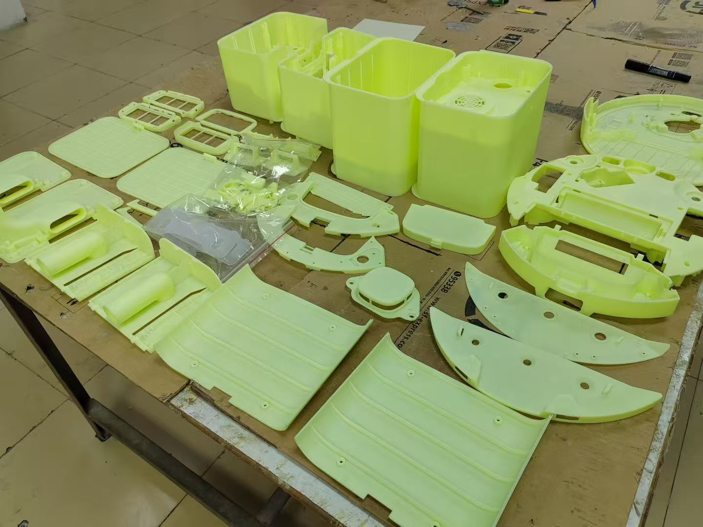 CNC Machining vs. 3D Printing vs. Vacuum Casting: How to Choose the Right Process for Your Prototype and Low-Volume Production