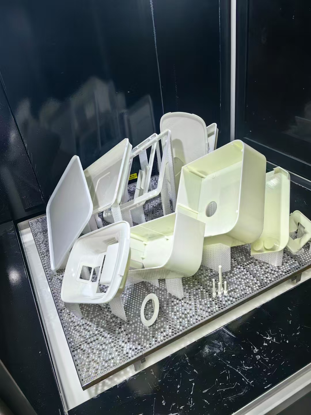 How to Choose the Right Rapid Prototyping Process: CNC Machining, Vacuum Casting, or 3D Printing?